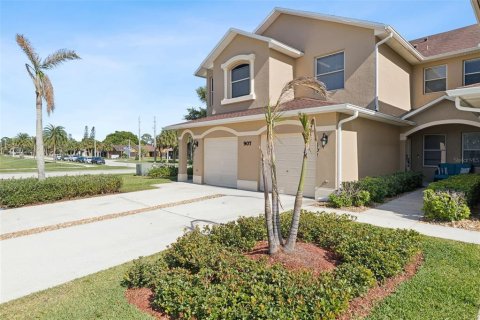Touwnhouse à vendre à Rockledge, Floride: 3 chambres, 148.83 m2 № 2237400 - photo 2