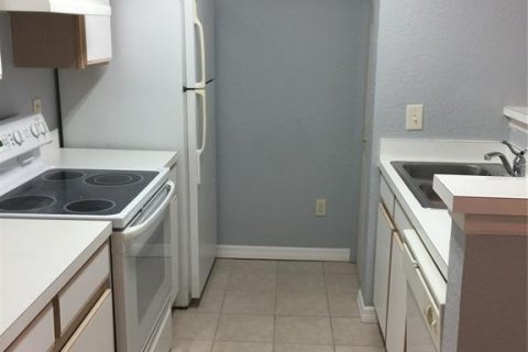 Condominio en alquiler en Kissimmee, Florida, 2 dormitorios, 95.32 m2 № 1776711 - foto 7