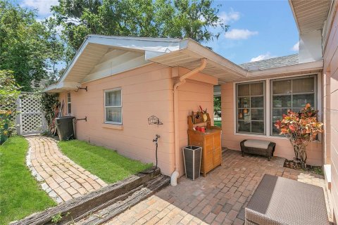 Commercial property in Mount Dora, Florida 4 bedrooms, 185.8 sq.m. № 1740257 - photo 24