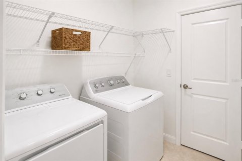 Casa en alquiler en Punta Gorda, Florida, 4 dormitorios, 188.78 m2 № 2259382 - foto 13