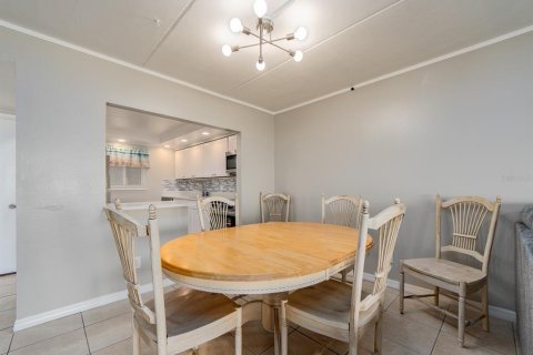 Copropriété à louer à Clearwater, Floride: 2 chambres, 109.72 m2 № 2387403 - photo 8