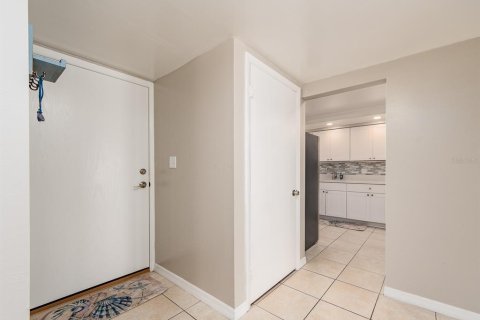 Copropriété à louer à Clearwater, Floride: 2 chambres, 109.72 m2 № 2387403 - photo 3