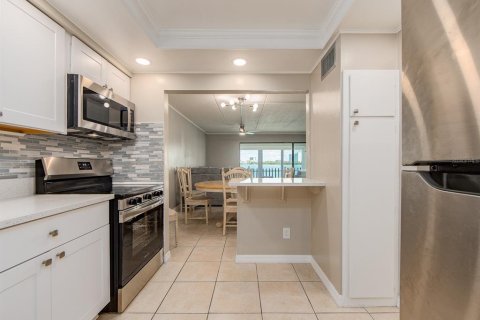 Copropriété à louer à Clearwater, Floride: 2 chambres, 109.72 m2 № 2387403 - photo 5