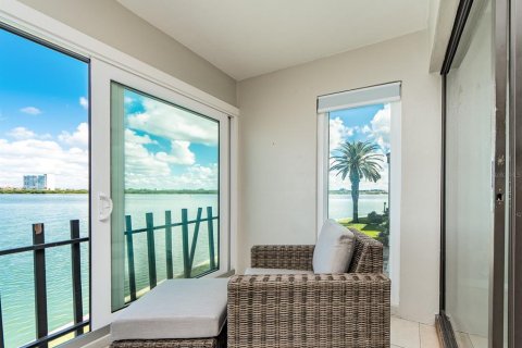 Copropriété à louer à Clearwater, Floride: 2 chambres, 109.72 m2 № 2387403 - photo 13