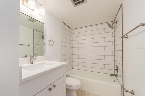 Copropriété à louer à Clearwater, Floride: 2 chambres, 109.72 m2 № 2387403 - photo 23