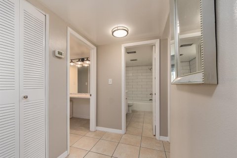 Copropriété à louer à Clearwater, Floride: 2 chambres, 109.72 m2 № 2387403 - photo 15