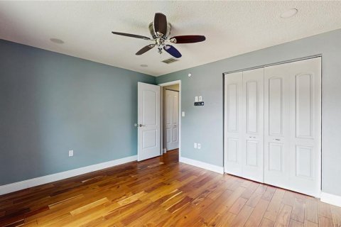House in Safety Harbor, Florida 3 bedrooms, 172.43 sq.m. № 1782482 - photo 20