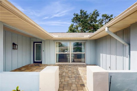 House in Safety Harbor, Florida 3 bedrooms, 172.43 sq.m. № 1782482 - photo 7