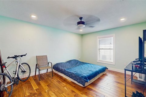 House in Safety Harbor, Florida 3 bedrooms, 172.43 sq.m. № 1782482 - photo 21