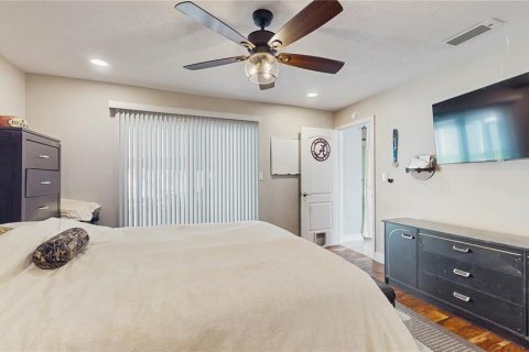House in Safety Harbor, Florida 3 bedrooms, 172.43 sq.m. № 1782482 - photo 18