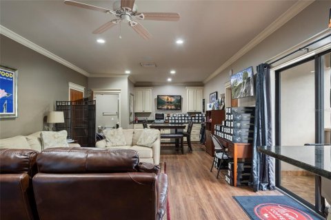 Commercial property in Four Corners, Florida 505.02 sq.m. № 1648177 - photo 20