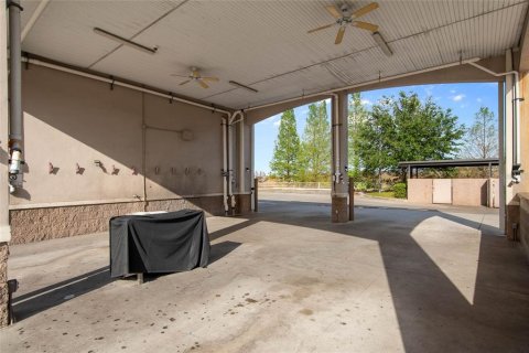 Commercial property in Four Corners, Florida 505.02 sq.m. № 1648177 - photo 26