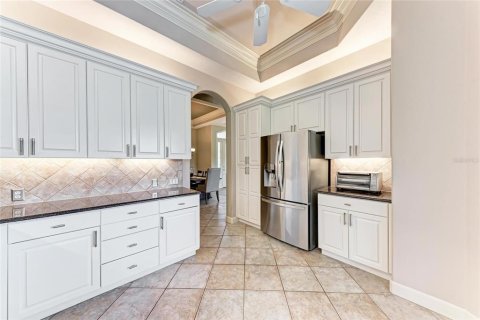 House in Bradenton, Florida 3 bedrooms, 231.42 sq.m. № 1772922 - photo 6