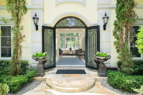 Купить виллу или дом в Майами, Флорида 7 спален, 646.79м2, № 1706829 - фото 22