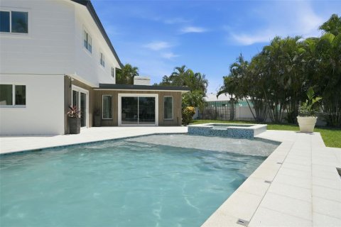 Villa ou maison à vendre à Saint Petersburg, Floride: 5 chambres, 268.3 m2 № 2199707 - photo 30
