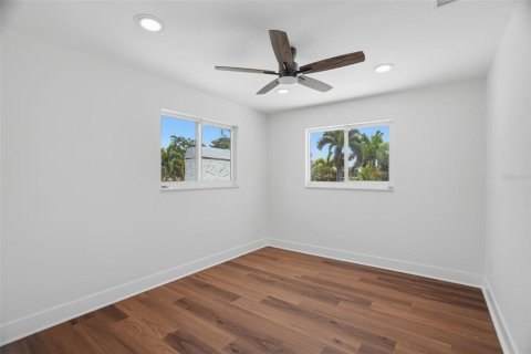 Villa ou maison à vendre à Saint Petersburg, Floride: 5 chambres, 268.3 m2 № 2199707 - photo 22