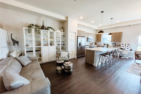 Condominio en venta en Doral, Florida, 3 dormitorios, 124.95 m2 № 2146513 - foto 17
