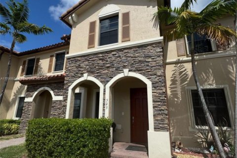 Townhouse in Homestead, Florida 3 bedrooms, 130.25 sq.m. № 1699749 - photo 2