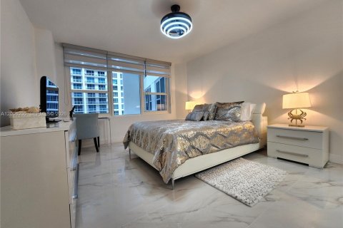 Copropriété à louer à Hollywood, Floride: 1 chambre, 69.68 m2 № 2146059 - photo 7