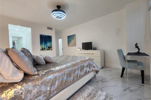 Copropriété à louer à Hollywood, Floride: 1 chambre, 69.68 m2 № 2146059 - photo 8