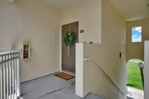 Купить виллу или дом в Майами, Флорида 3 спальни, 134.24м2, № 1923187 - фото 27