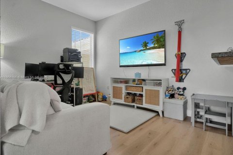 Купить виллу или дом в Майами, Флорида 3 спальни, 134.24м2, № 1923187 - фото 8