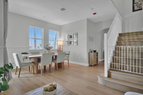 Купить виллу или дом в Майами, Флорида 3 спальни, 134.24м2, № 1923187 - фото 3