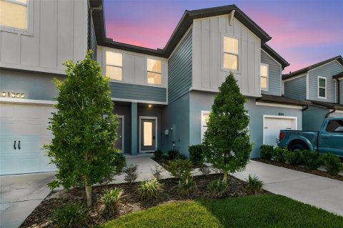 Townhouse in Wesley Chapel, Florida 3 bedrooms, 163.69 sq.m. № 2239751