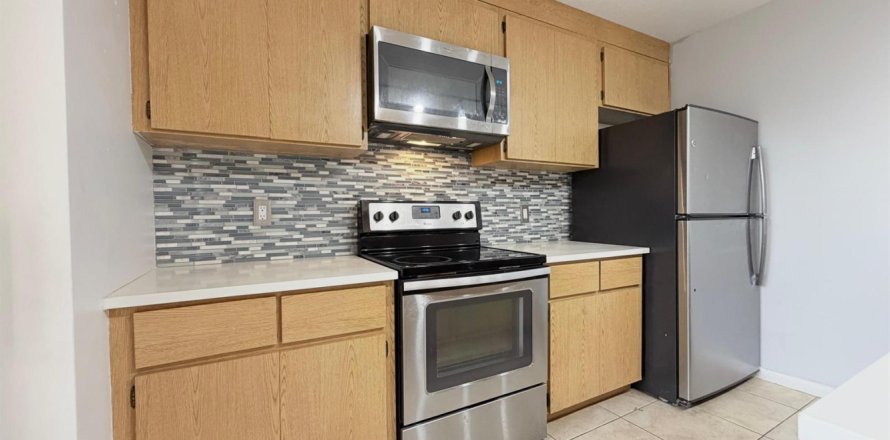 Touwnhouse à West Palm Beach, Floride 2 chambres, 114.83 m2 № 2434372