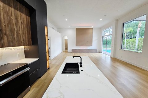Casa en venta en Miramar, Florida, 5 dormitorios, 260.5 m2 № 2173656 - foto 22