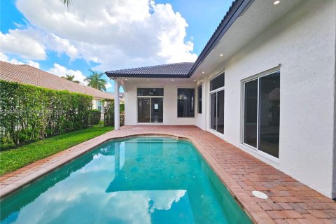 Casa en venta en Miramar, Florida, 5 dormitorios, 260.5 m2 № 2173656 - foto 10