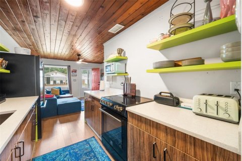 Casa en venta en Ocklawaha, Florida, 2 dormitorios, 74.88 m2 № 2383826 - foto 9