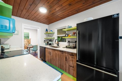 Casa en venta en Ocklawaha, Florida, 2 dormitorios, 74.88 m2 № 2383826 - foto 8