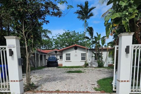 Снять в аренду виллу или дом в Майами, Флорида 3 спальни, 180.79м2, № 2050787 - фото 12