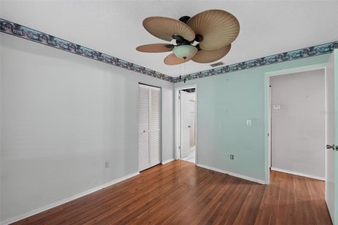 Duplex à vendre à Tampa, Floride: 2 chambres, 115.2 m2 № 2216555 - photo 14
