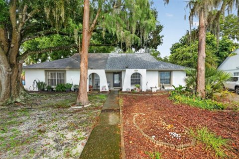 Duplex à vendre à Tampa, Floride: 2 chambres, 115.2 m2 № 2216555 - photo 2