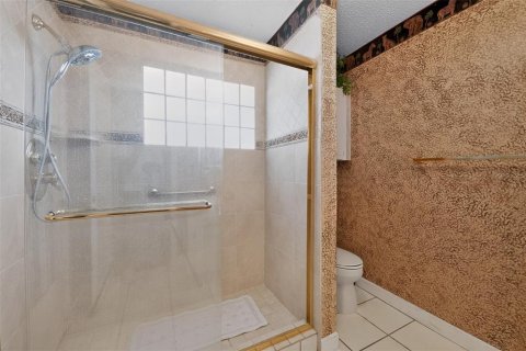 Duplex à vendre à Tampa, Floride: 2 chambres, 115.2 m2 № 2216555 - photo 25