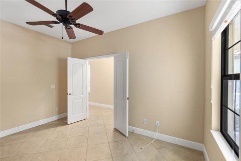 House in Bradenton, Florida 3 bedrooms, 156.26 sq.m. № 2156371 - photo 14