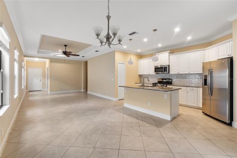 House in Bradenton, Florida 3 bedrooms, 156.26 sq.m. № 2156371 - photo 7