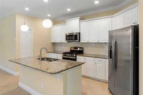 House in Bradenton, Florida 3 bedrooms, 156.26 sq.m. № 2156371 - photo 9
