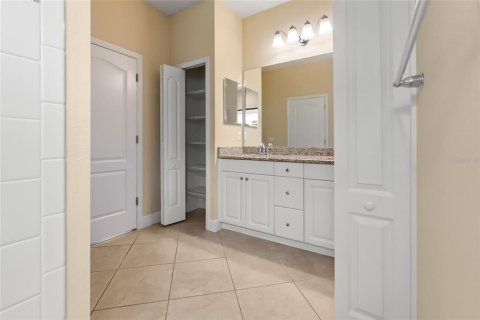 House in Bradenton, Florida 3 bedrooms, 156.26 sq.m. № 2156371 - photo 21