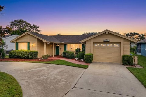 Casa en Hudson, Florida 3 dormitorios, 123.93 m2 № 2380814
