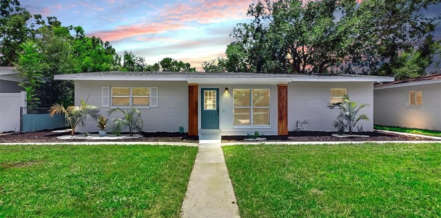 Casa en Saint Petersburg, Florida 3 dormitorios, 111.48 m2 № 1878167
