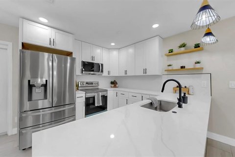 Casa en venta en Saint Petersburg, Florida, 3 dormitorios, 111.48 m2 № 1878167 - foto 9