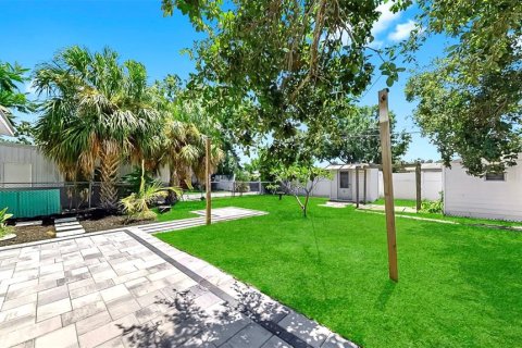 Casa en venta en Saint Petersburg, Florida, 3 dormitorios, 111.48 m2 № 1878167 - foto 23