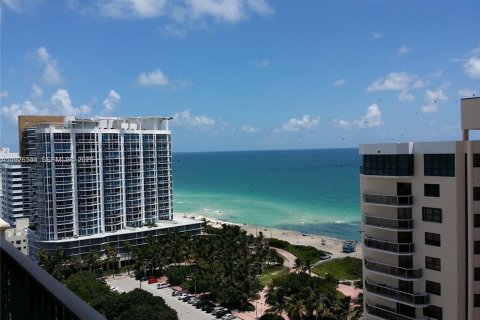 Condo in Miami Beach, Florida, 2 bedrooms № 1985864 - photo 11