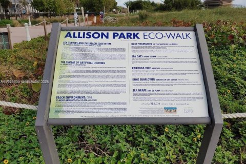 Condo in Miami Beach, Florida, 2 bedrooms № 1985864 - photo 16