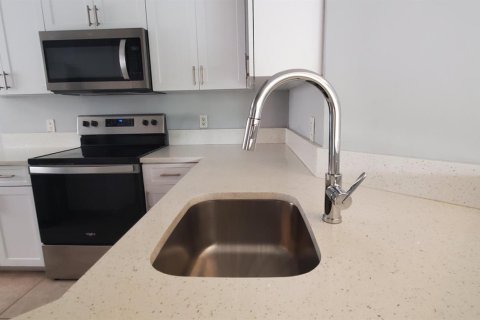 Copropriété à louer à Coral Springs, Floride: 3 chambres, 108.32 m2 № 2085605 - photo 10