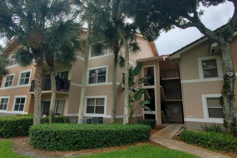 Copropriété à louer à Coral Springs, Floride: 3 chambres, 108.32 m2 № 2085605 - photo 2