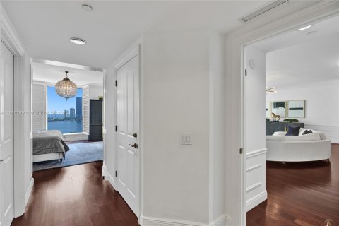 Condo in Aventura, Florida, 3 bedrooms  № 1887761 - photo 11